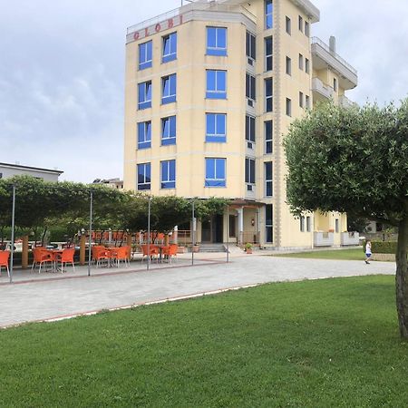 Hotel Restaurant Globi Velipojë Esterno foto