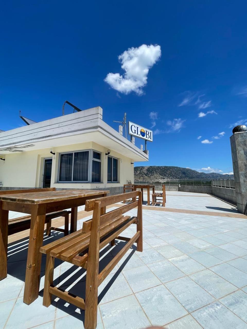 Hotel Restaurant Globi Velipojë Esterno foto